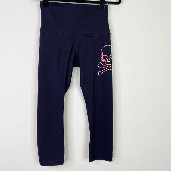 Lululemon Soulcycle Skeleton Crossbones Crop Legging Women's Size 4 - Picture 1 of 7